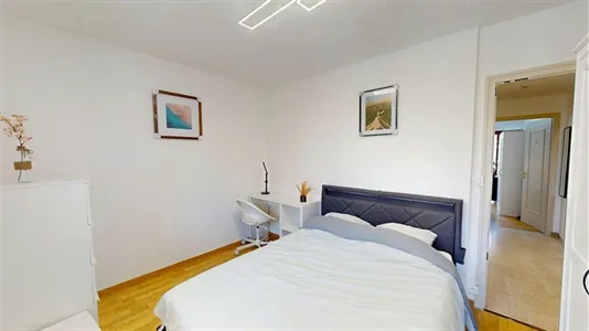 Rooms in Saint-Julien-en-Genevois - photo 4