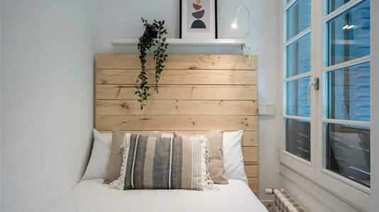 Rooms in Madrid Chamberí - photo 1