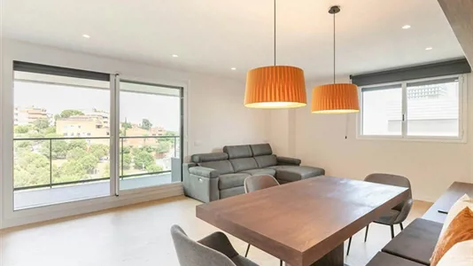 Apartments in Cornellà de Llobregat - photo 2