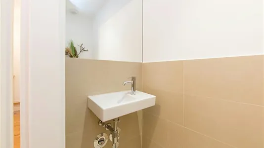 Rooms in Berlin Mitte - photo 10