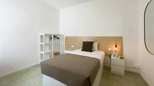 Rooms in Barcelona Eixample - photo 1
