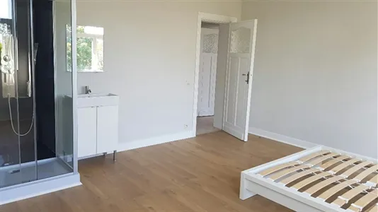 Rooms in Brussels Sint-Agatha-Berchem - photo 3