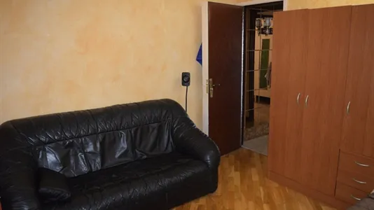 Rooms in Terrassa - photo 4