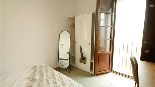 Rooms in Barcelona Ciutat Vella - photo 1