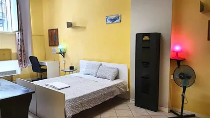 Room for rent in Milano Zona 6 - Barona, Lorenteggio, Milan