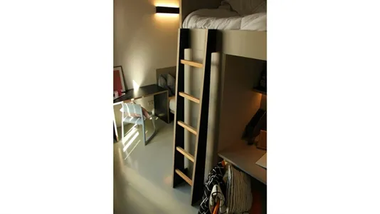 Rooms in Badalona - photo 3