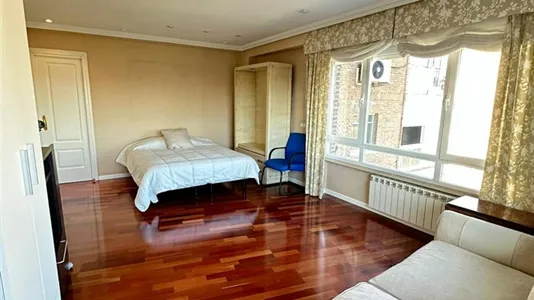Rooms in Madrid Carabanchel - photo 2