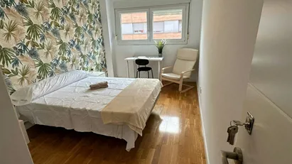 Room for rent in Madrid Fuencarral-El Pardo, Madrid