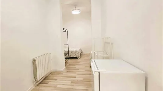 Rooms in Madrid Centro - photo 5