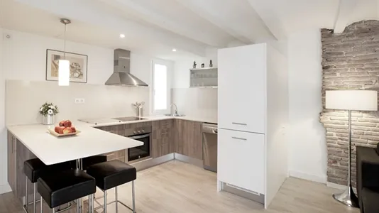 Apartments in Barcelona Ciutat Vella - photo 4