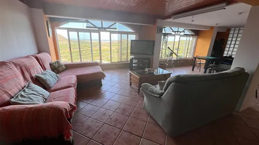 Houses in Gilet - photo 4