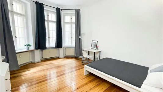 Rooms in Berlin Charlottenburg-Wilmersdorf - photo 2