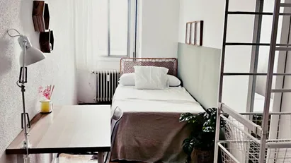 Room for rent in Madrid Moncloa-Aravaca, Madrid