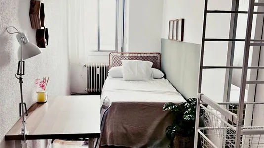 Rooms in Madrid Moncloa-Aravaca - photo 1