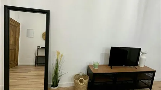 Rooms in Madrid Salamanca - photo 10