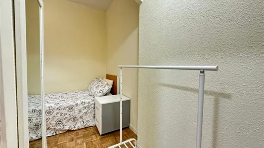 Rooms in Madrid Centro - photo 5