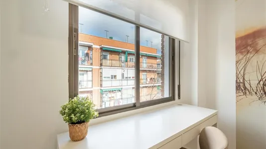 Apartments in Los Claveles - photo 9
