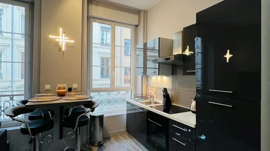 Apartments in Lyon - photo 3