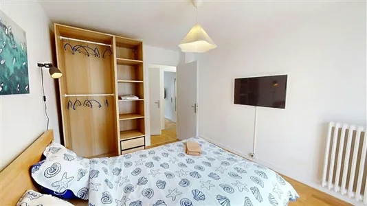 Rooms in Saint-Julien-en-Genevois - photo 5