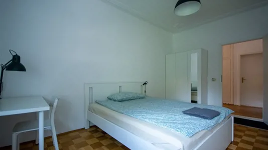 Rooms in Besnica - photo 1