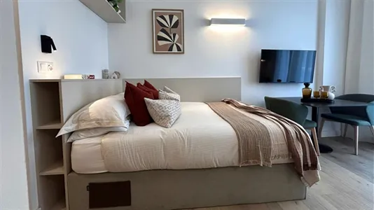 Apartments in El Encinar de los Reyes - photo 1
