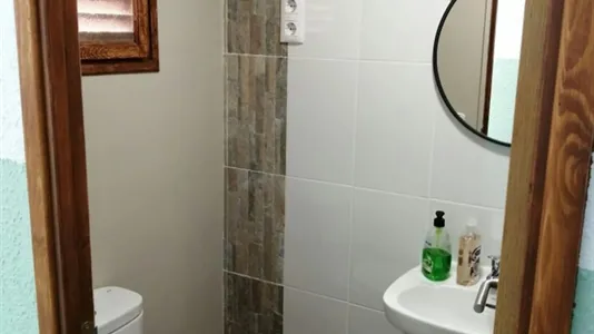 Rooms in Barcelona Ciutat Vella - photo 4