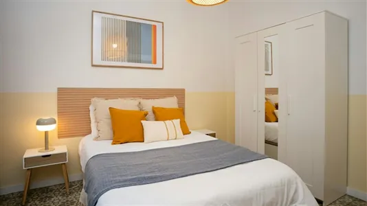 Rooms in Barcelona Eixample - photo 2