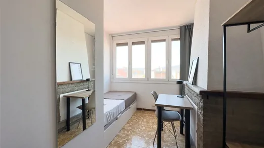 Rooms in Barcelona Ciutat Vella - photo 3