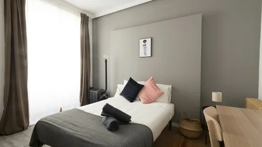 Rooms in Madrid Centro - photo 10