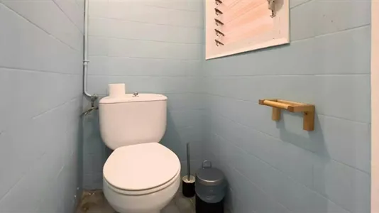 Rooms in Barcelona Ciutat Vella - photo 8