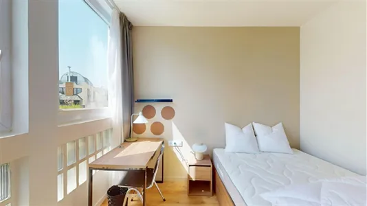 Rooms in Nanterre - photo 3