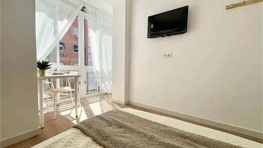 Rooms in El Cerezo - photo 2