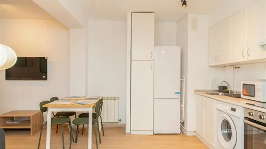 Rooms in Zaragoza - photo 6