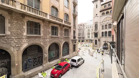 Rooms in Barcelona Ciutat Vella - photo 5