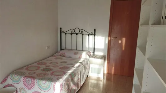 Rooms in Murcia - photo 2