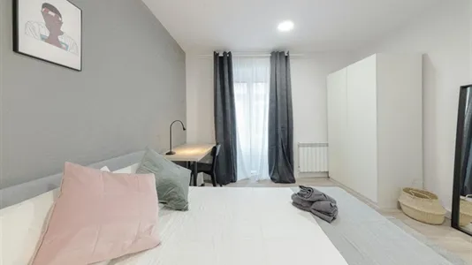 Rooms in Madrid Centro - photo 4