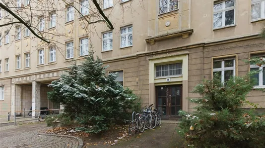 Rooms in Berlin Friedrichshain-Kreuzberg - photo 10