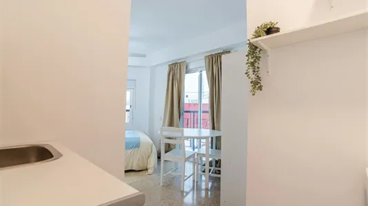 Rooms in Burjassot - photo 8
