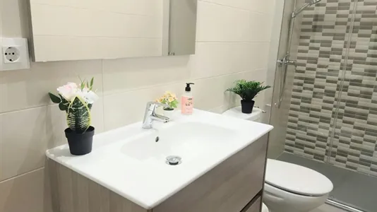 Rooms in Moncada - photo 7