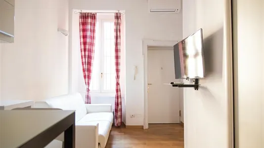 Apartments in Milano Zona 8 - Fiera, Gallaratese, Quarto Oggiaro - photo 10