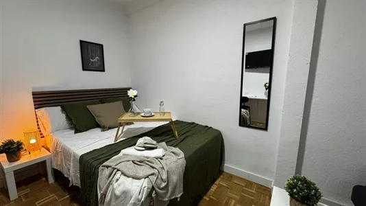 Rooms in Madrid Ciudad Lineal - photo 2