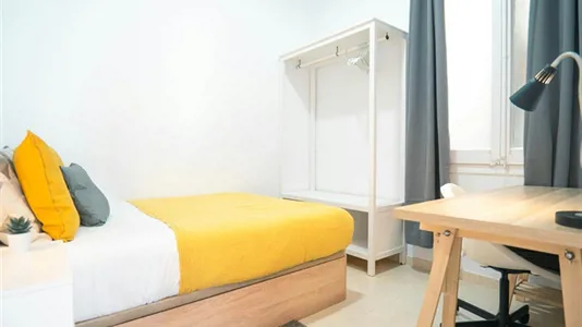 Rooms in Barcelona Les Corts - photo 2