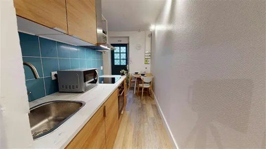 Apartments in Lyon - photo 6