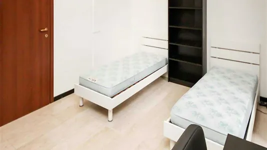 Rooms in Milano Zona 5 - Vigentino, Chiaravalle, Gratosoglio - photo 2