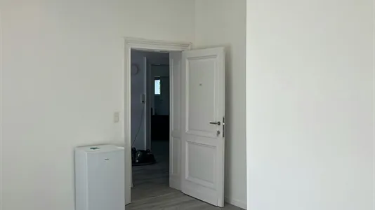 Rooms in Charleroi - photo 5