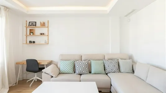 Apartments in Barcelona Eixample - photo 3