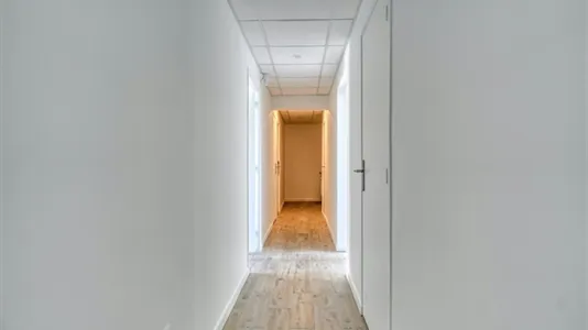 Apartments in Bobigny - photo 6