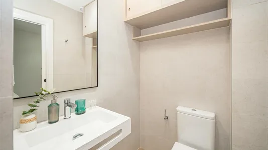 Rooms in Málaga - photo 7