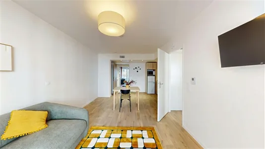 Rooms in Nanterre - photo 2