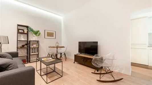 Apartments in Madrid Centro - photo 2